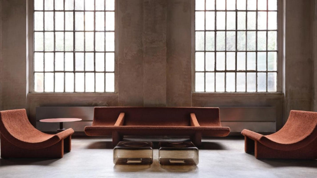 https://a.1stdibscdn.com/acerbis-trench-armchair-by-philippe-malouin-for-sale-picture-7/f_16392/f_452404021748592555335/ctn_la_nuova_collezione_trench_di_acerbis_forme_scultoree_e_comfort_in_equilibrio_perfetto_2_7fcff_2__master.jpg