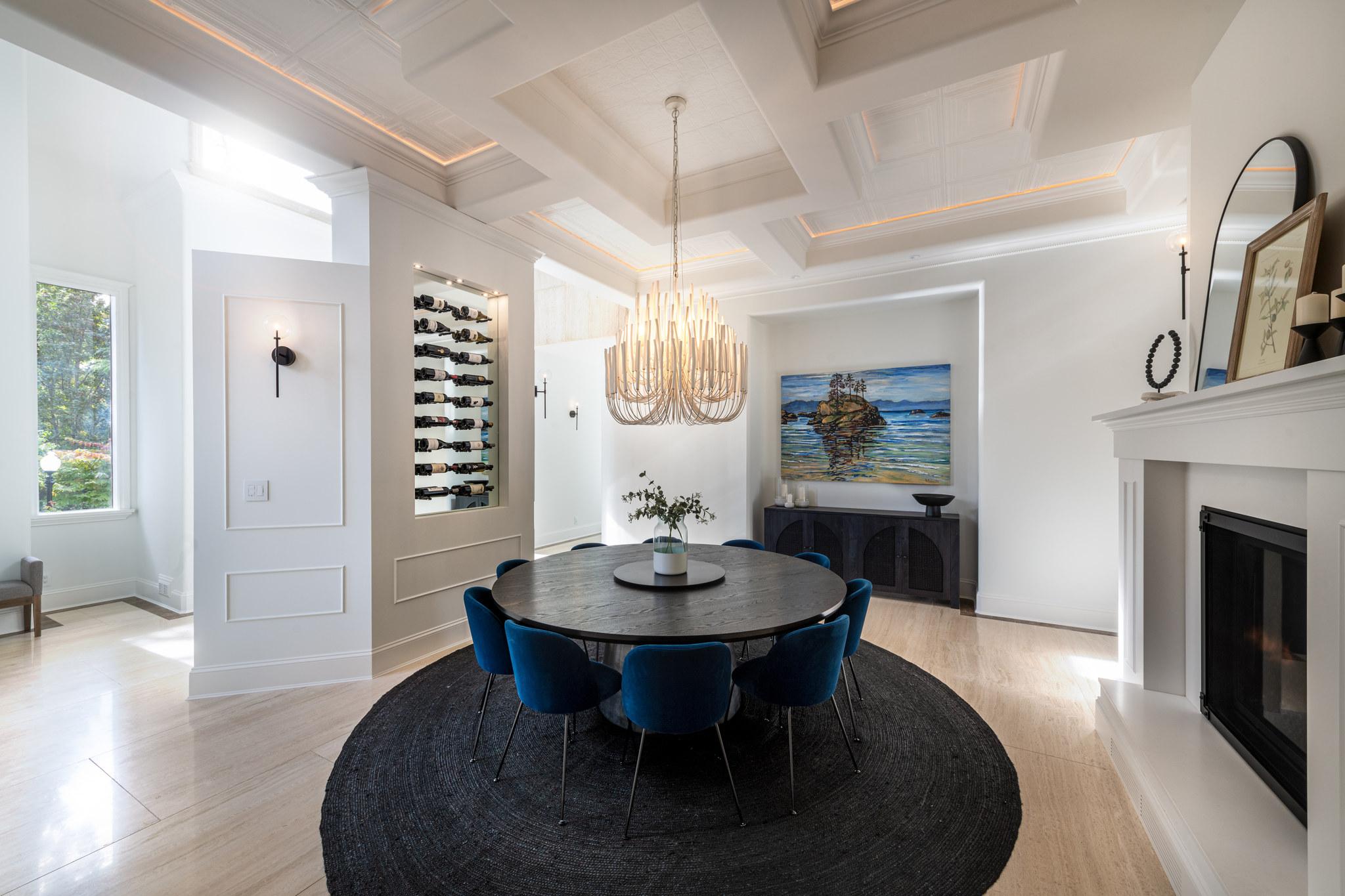 https://a.1stdibscdn.com/alexandra-round-dining-table-by-autonomous-furniture-for-sale-picture-12/f_77532/f_314349321673136908443/custom_resized_1391_master.jpeg