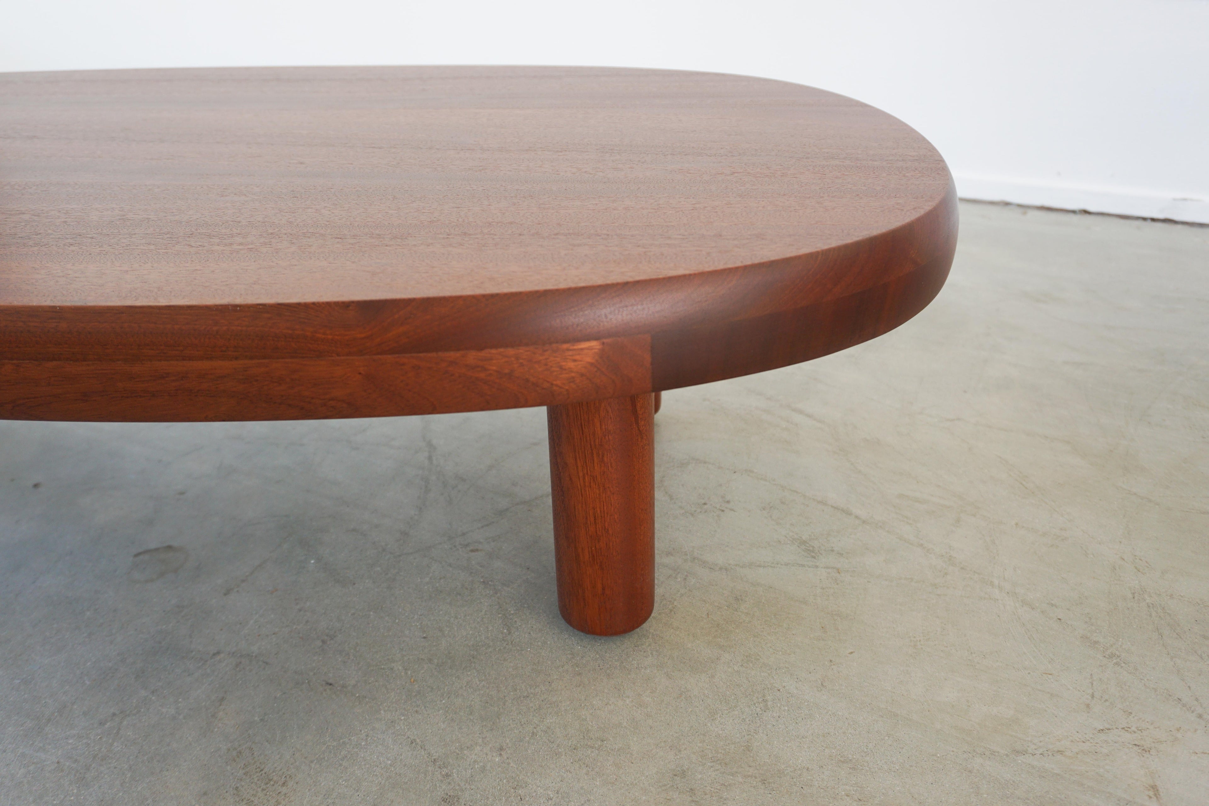 https://a.1stdibscdn.com/french-mahogany-coffee-table-for-sale-picture-5/f_8080/f_232602321617681707311/d10_master.jpg