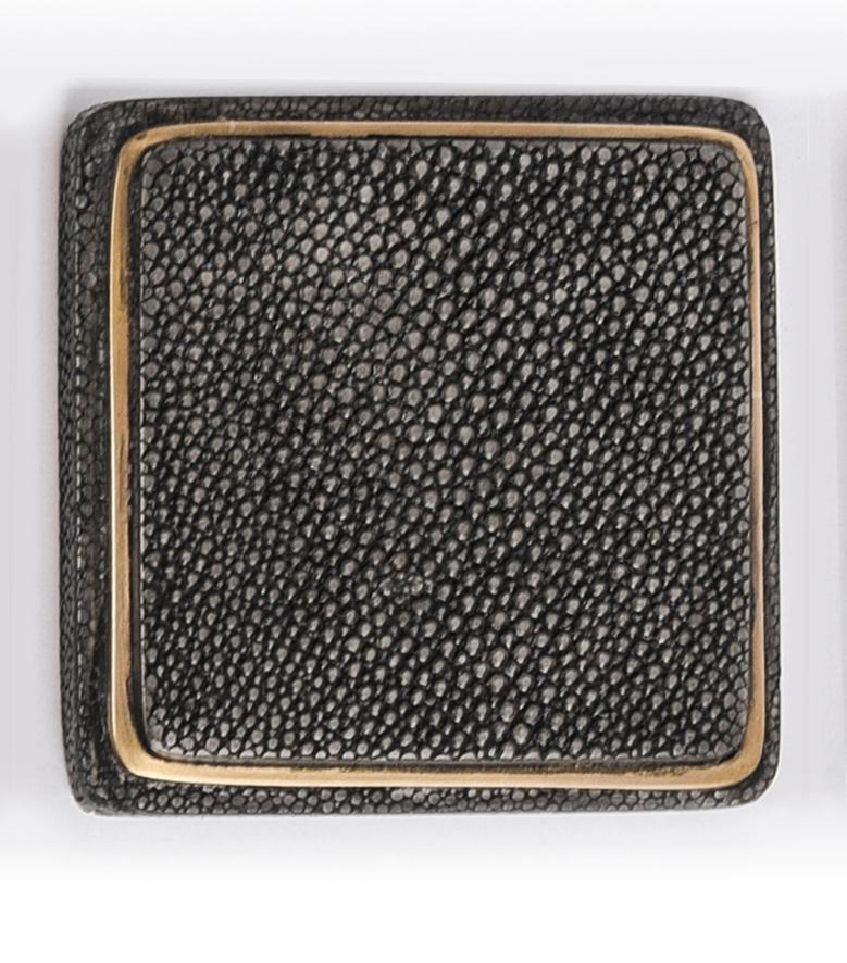 https://a.1stdibscdn.com/shagreen-breakfast-table-with-sculptural-bronze-patina-brass-legs-by-kifu-paris-for-sale-picture-2/f_45491/f_232608021617695213223/d156_swatch_master.jpg