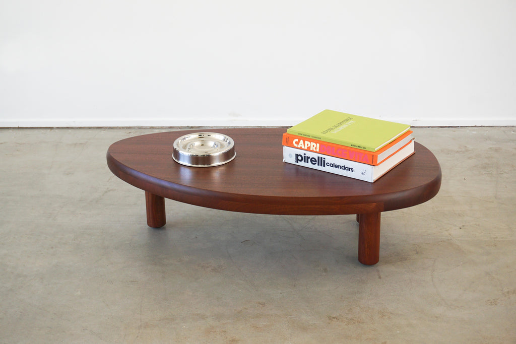 https://a.1stdibscdn.com/french-mahogany-coffee-table-for-sale-picture-9/f_8080/f_232602321617681965548/d2_master.jpg