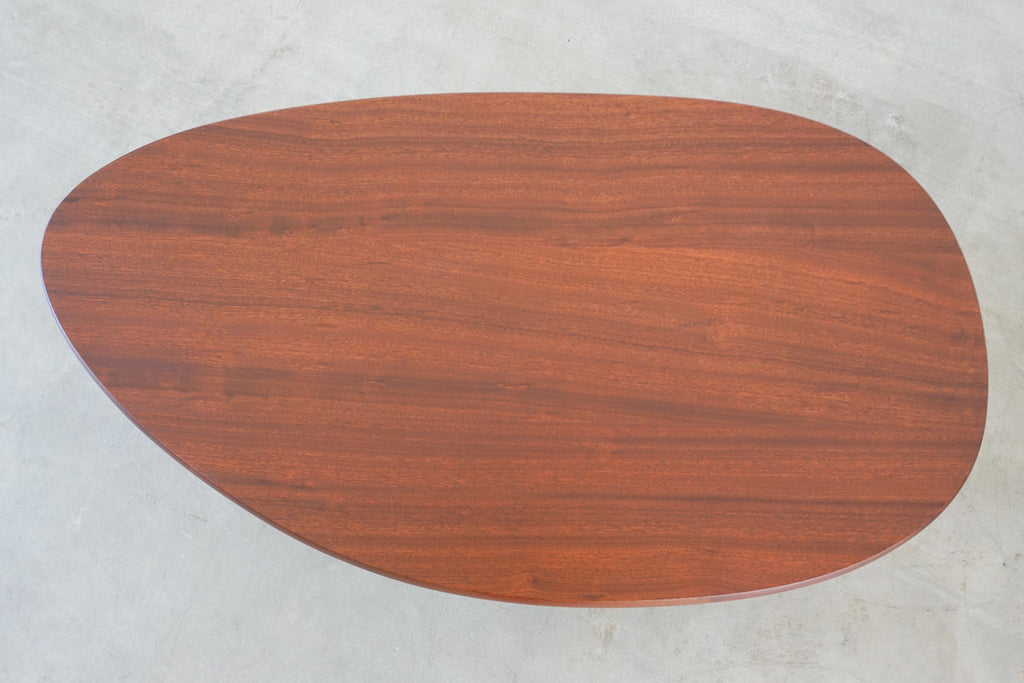 https://a.1stdibscdn.com/french-mahogany-coffee-table-for-sale-picture-7/f_8080/f_232602321617681990367/d9_master.jpg