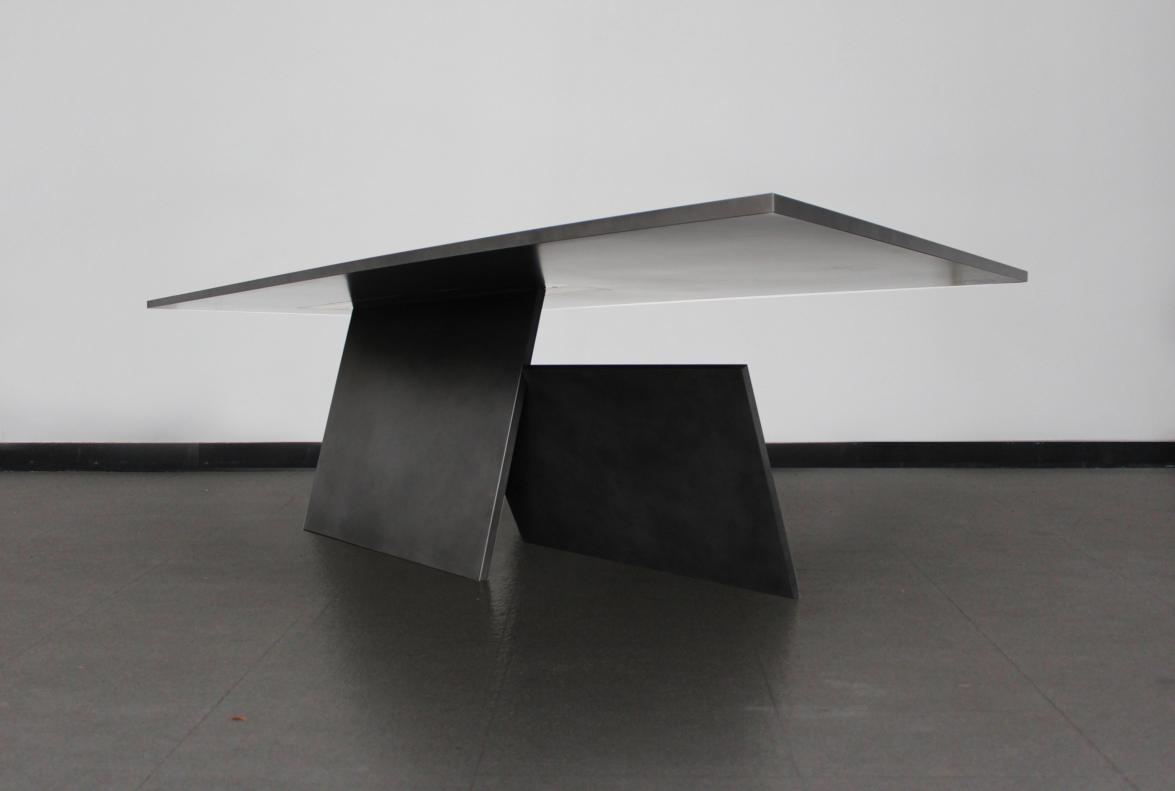https://a.1stdibscdn.com/contemporary-y-table-by-dam-atelier-for-sale-picture-7/f_12192/f_341272521683210399770/dAM_Y_4_master.jpg