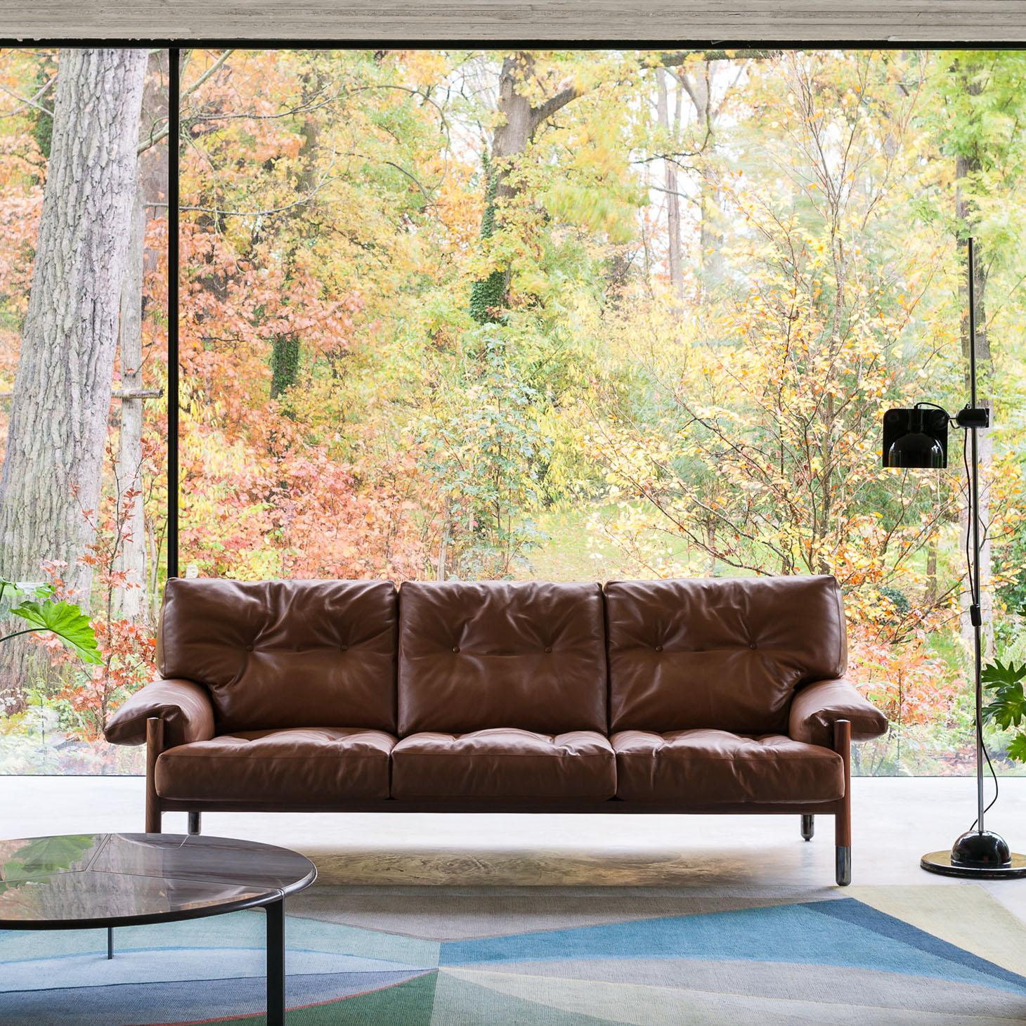 https://a.1stdibscdn.com/tacchini-sella-sofa-designed-by-carlo-de-carli-for-sale-picture-2/f_44652/1607634416322/dbb486030e48_sella_0004_Tacchini_Sella_Sofa_01_1b57f9_jpg_webp_master.jpeg