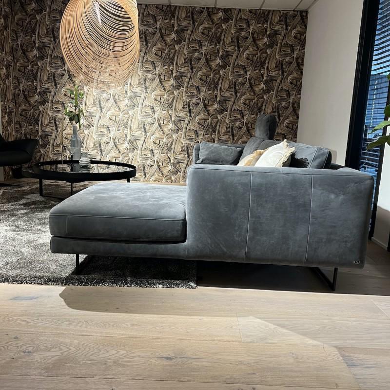 https://a.1stdibscdn.com/de-sede-ds-748-small-two-seat-sofa-in-nougat-upholstery-by-claudio-bellini-for-sale-picture-6/f_16392/f_324046521770039582776/de_sede_bank_ds_748_2_1__master.jpg