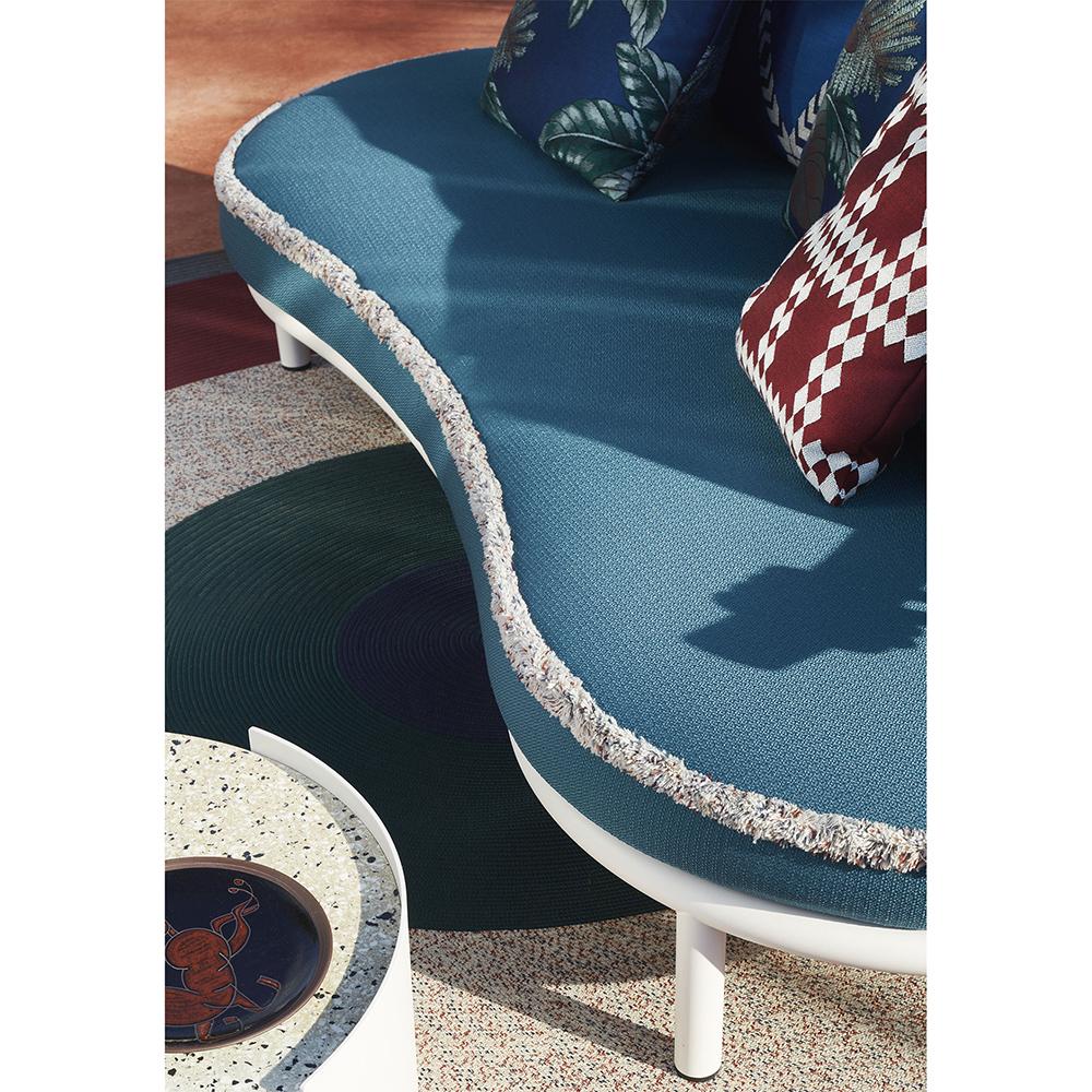 https://a.1stdibscdn.com/patricia-urquiola-trampoline-outdoor-sofa-steel-rope-and-fabric-by-cassina-for-sale-picture-7/f_14272/f_294338821657010368104/det_azul_master.jpg