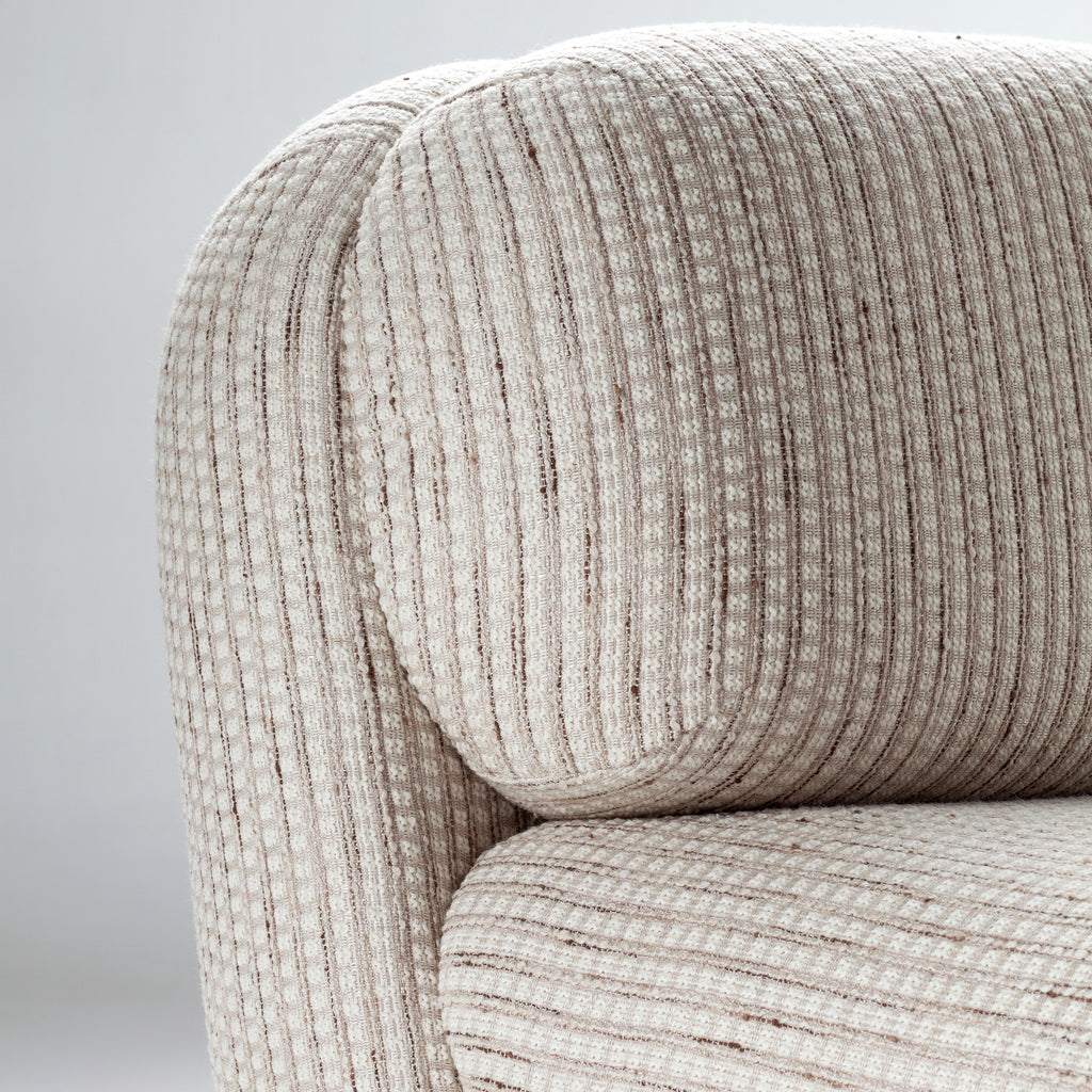 https://a.1stdibscdn.com/mood-armchair-by-mambo-unlimited-ideas-for-sale-picture-6/f_40973/f_438450321740756255508/detail1_master.jpg