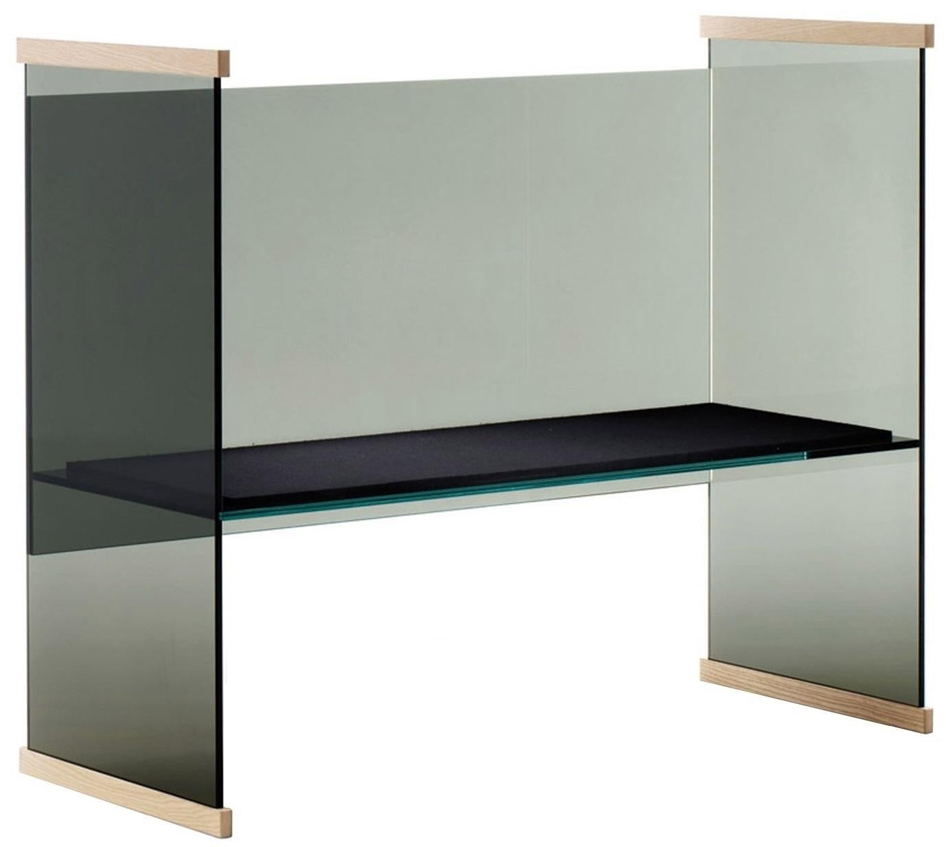 https://a.1stdibscdn.com/glas-italia-diapositive-sofa-141-cm-555-in-glass-ronan-erwan-bouroullec-for-sale-picture-3/f_105752/f_495388721775414342177/diapositive_divanetto_glas_italia_1_master.jpg