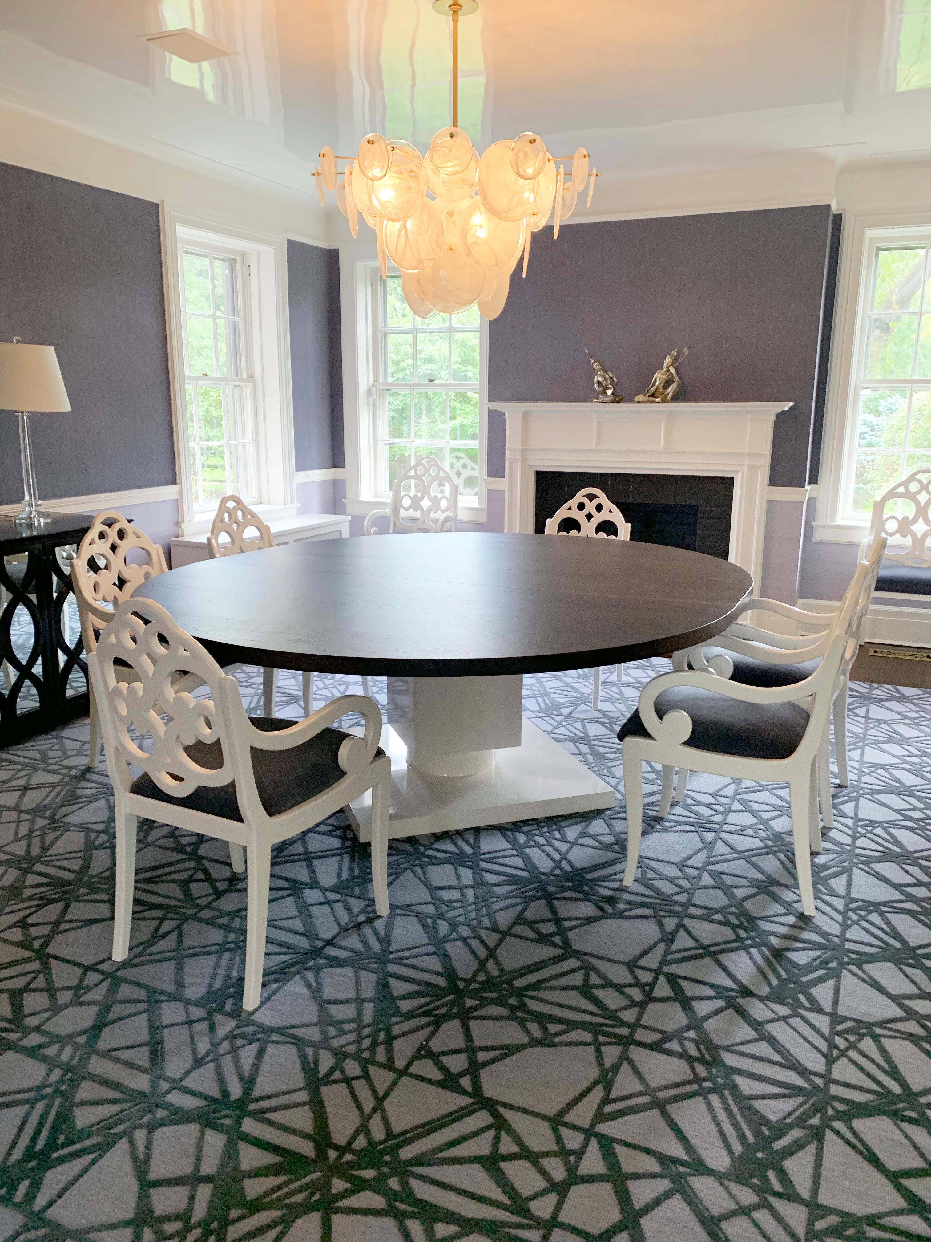 https://a.1stdibscdn.com/round-extendable-dining-table-with-cube-pedestal-base-for-sale-picture-8/f_21233/f_164431511570827919934/diningtable_7073_2_master.jpg