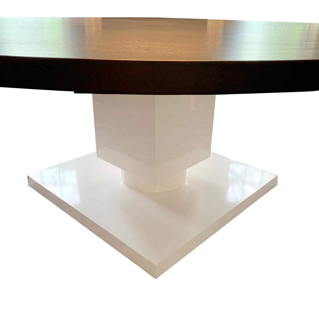 https://a.1stdibscdn.com/round-extendable-dining-table-with-cube-pedestal-base-for-sale-picture-5/f_21233/1570827855480/diningtable_7100_master.jpg