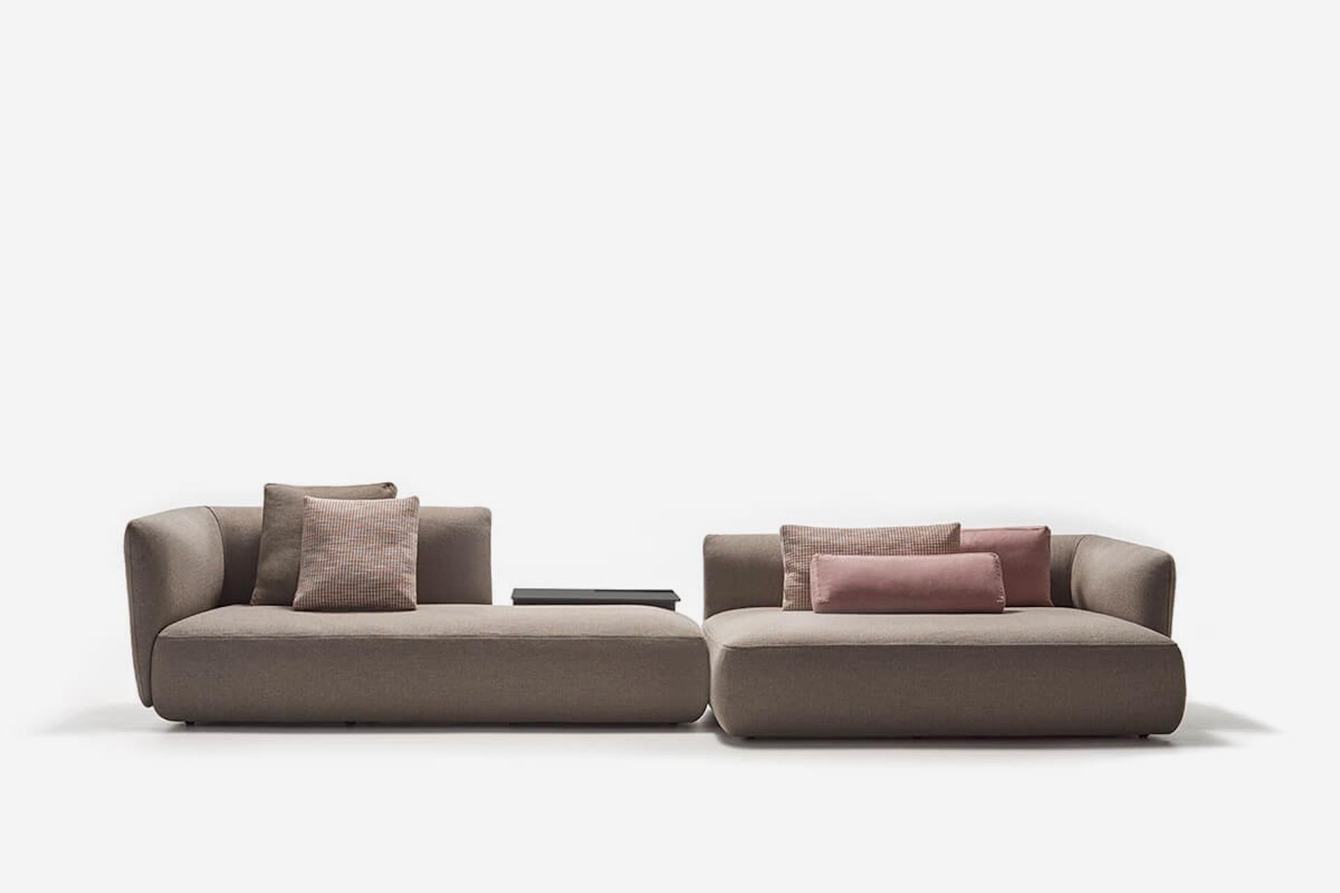 https://a.1stdibscdn.com/mdf-italia-customizable-cosy-modular-sofa-by-francesco-rota-for-sale-picture-5/f_44652/f_354104921690389782859/divano_componibile_design_cosy_2_master.jpg