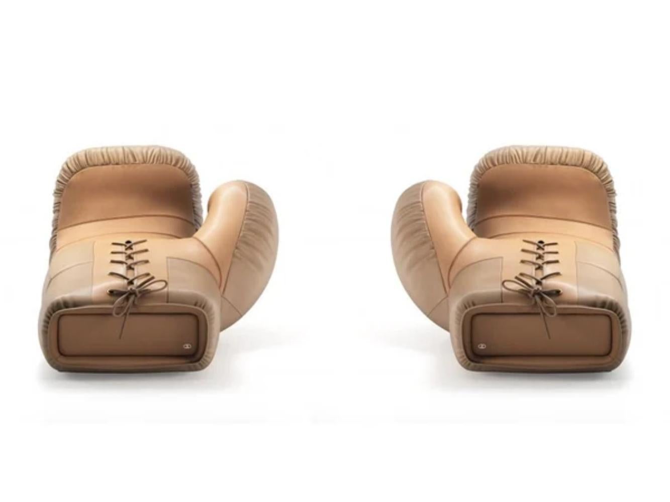 https://a.1stdibscdn.com/ds-2878-italian-pop-boxing-glove-chaise-lounge-right-in-leather-by-de-sede-for-sale-picture-13/f_16392/f_486839421770376079103/ds2878desedearmchair_6_master.jpg