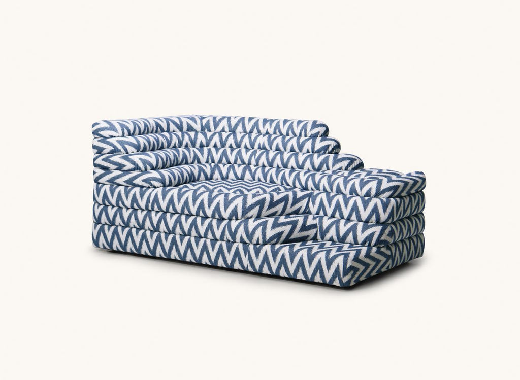 https://a.1stdibscdn.com/ubald-klug-pair-of-terrazza-sofas-outdoor-version-in-fabric-for-de-sede-for-sale-picture-3/f_58922/f_432230921737364936411/ds_1025_romo_kamali_outdoor_01_master.jpg