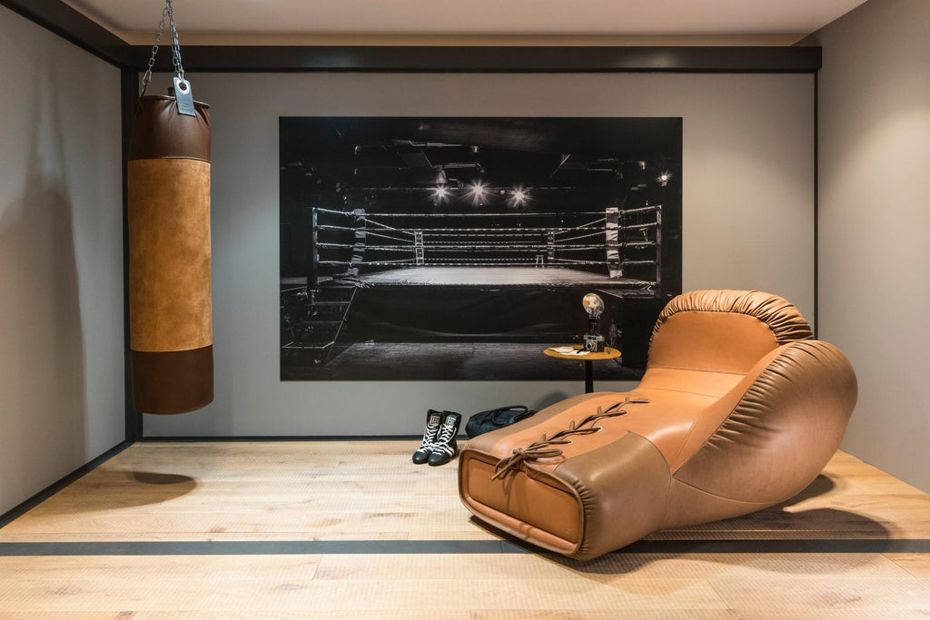 https://a.1stdibscdn.com/ds-2878-italian-pop-boxing-glove-chaise-lounge-right-in-leather-by-de-sede-for-sale-picture-10/f_16392/f_486839421770375819340/ds_2878_1__master.jpg