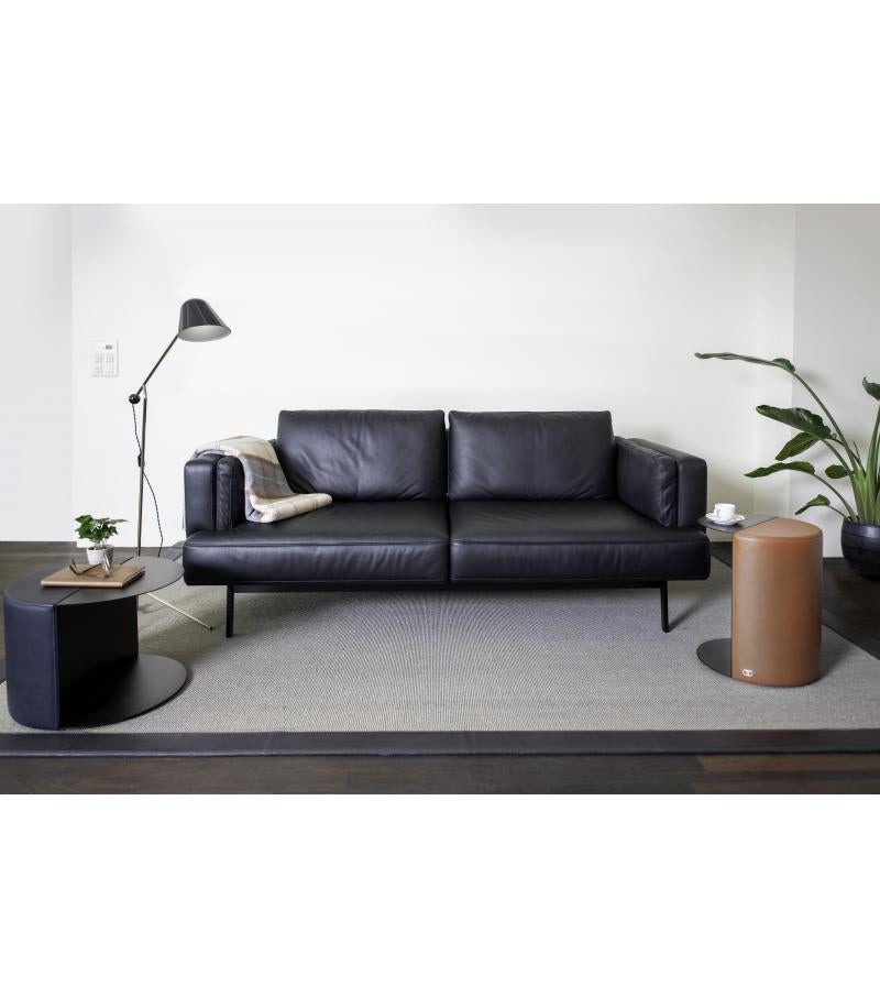 https://a.1stdibscdn.com/desede-ds-747-40-multifunctional-sofa-in-noce-leather-seat-and-back-upholstery-for-sale-picture-6/f_16392/f_324457521769761555767/ds_747_de_sede_sofa_2__master.jpg