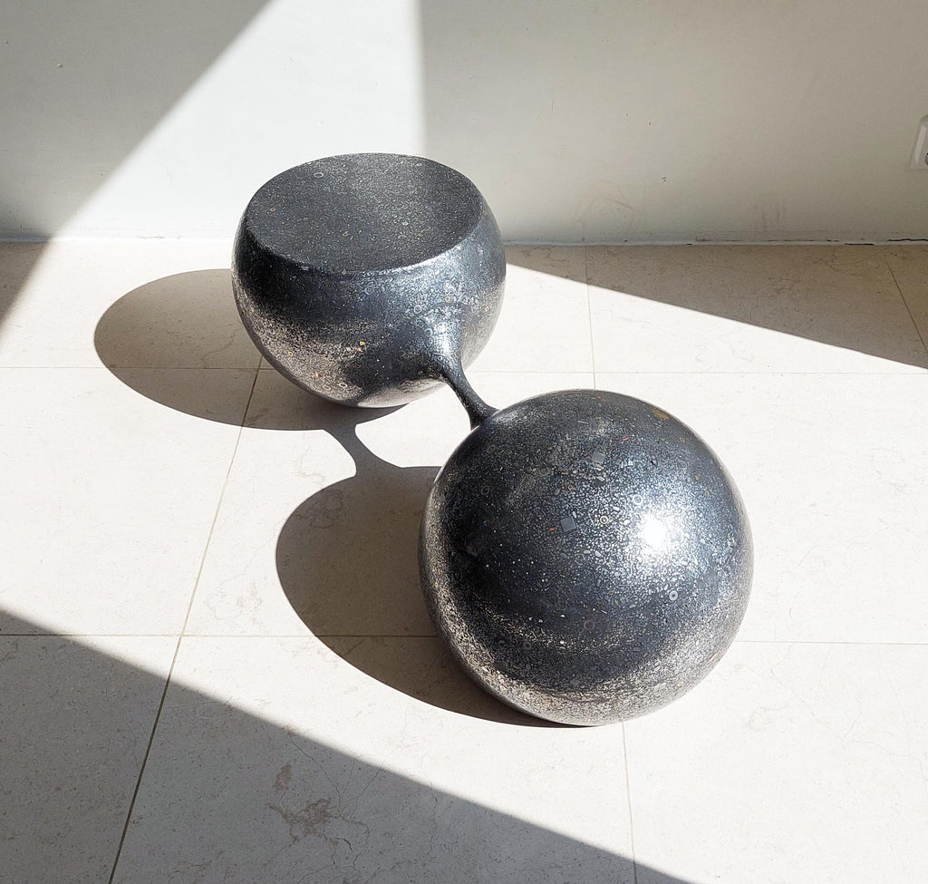https://a.1stdibscdn.com/dumbell-sculptural-coffee-table-sculpture-object-for-sale-picture-2/f_60952/f_345203221685451400905/dumbell_lengt_view_01_master.jpg