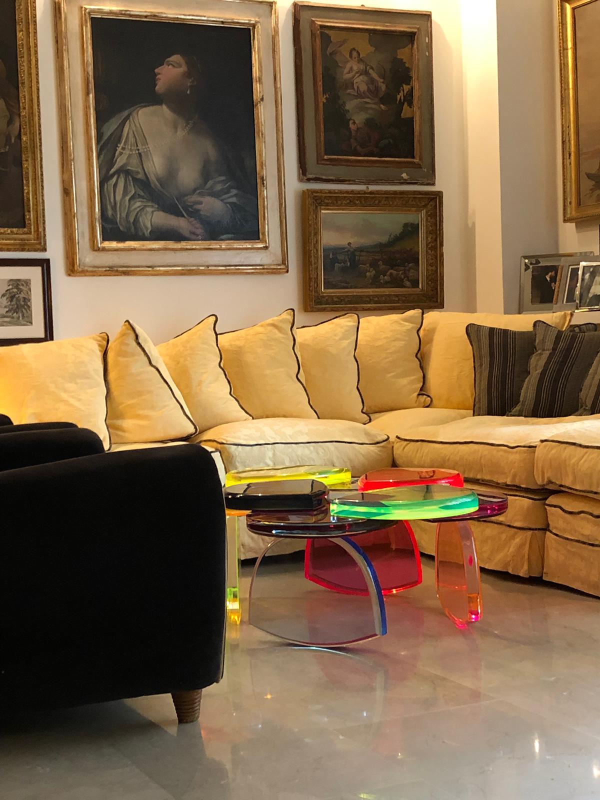 https://a.1stdibscdn.com/coffee-table-bon-bon-model-by-studio-superego-italy-for-sale-picture-8/f_21403/f_369632521699288749584/e23ca0fb_d507_4b9d_bf50_902740671d4b_master.JPG