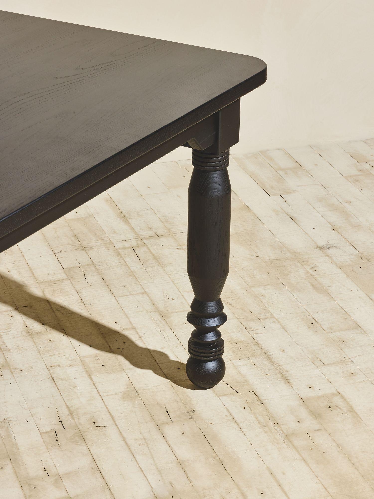 https://a.1stdibscdn.com/9-foot-nbl-rustic-white-oak-dining-table-with-turned-legs-for-sale-picture-7/f_106822/f_494931321775146276985/eOfSRpCg_master.jpg