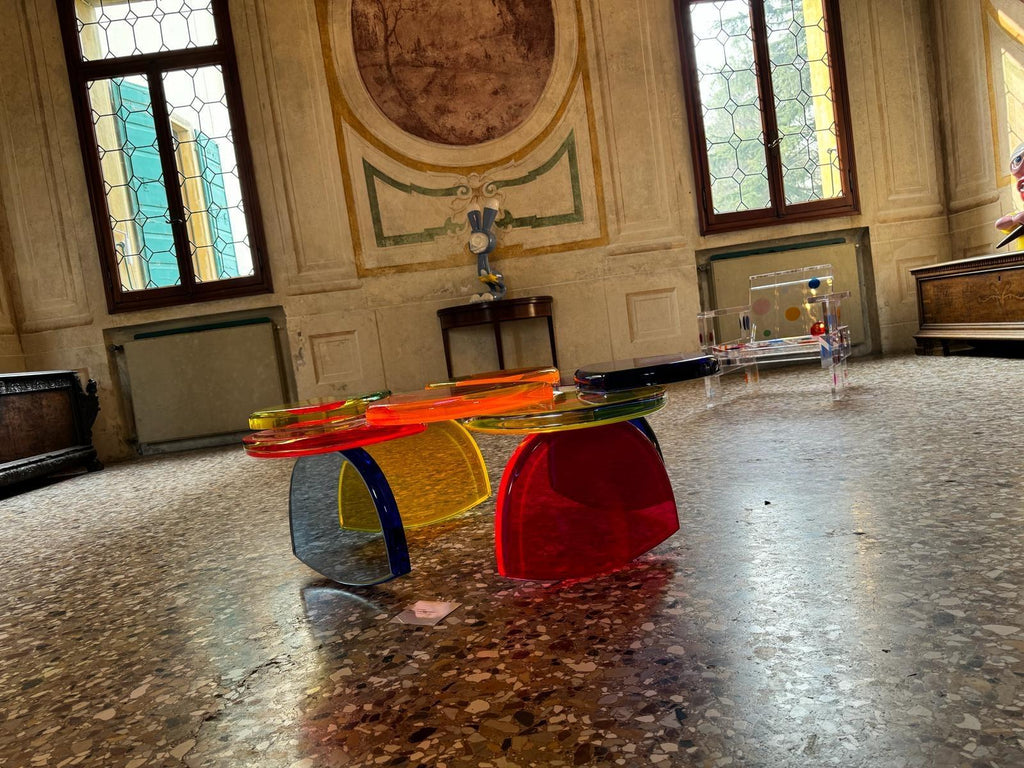 https://a.1stdibscdn.com/coffee-table-bon-bon-model-by-studio-superego-italy-for-sale-picture-14/f_21403/f_369632521726053407377/ec7acbce_ecec_4256_a442_52e8bef424e4_master.JPG