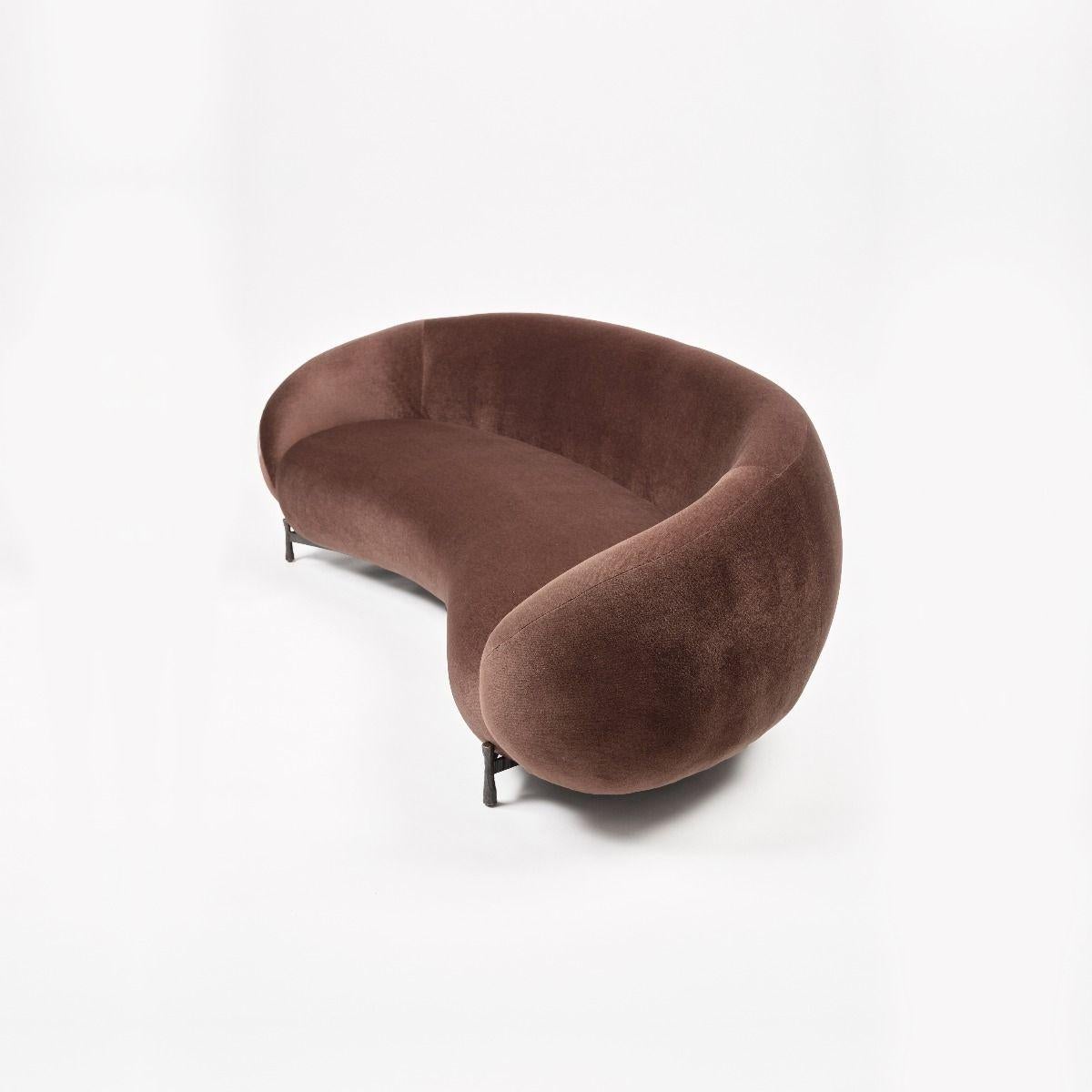 https://a.1stdibscdn.com/cloud-sofa-for-sale-picture-2/f_8295/f_391565921712355991510/ed503_cloud_sofa_3_master.jpg