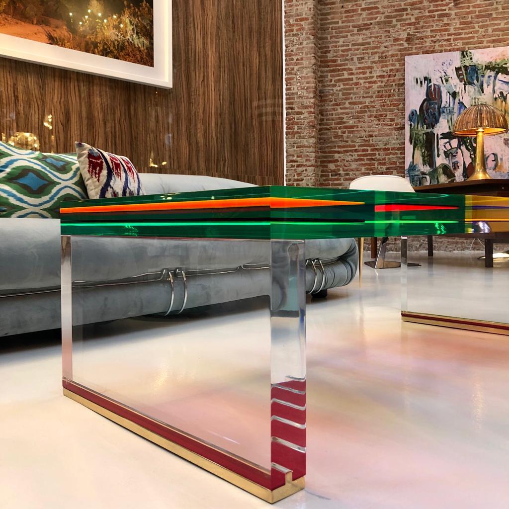 https://a.1stdibscdn.com/studio-superego-modern-multicolor-plexiglass-and-brass-feet-italian-coffee-table-for-sale-picture-12/f_9718/f_164163811570699415318/ed76d9ed_f010_4bee_93f5_994130261ce8_master.jpg