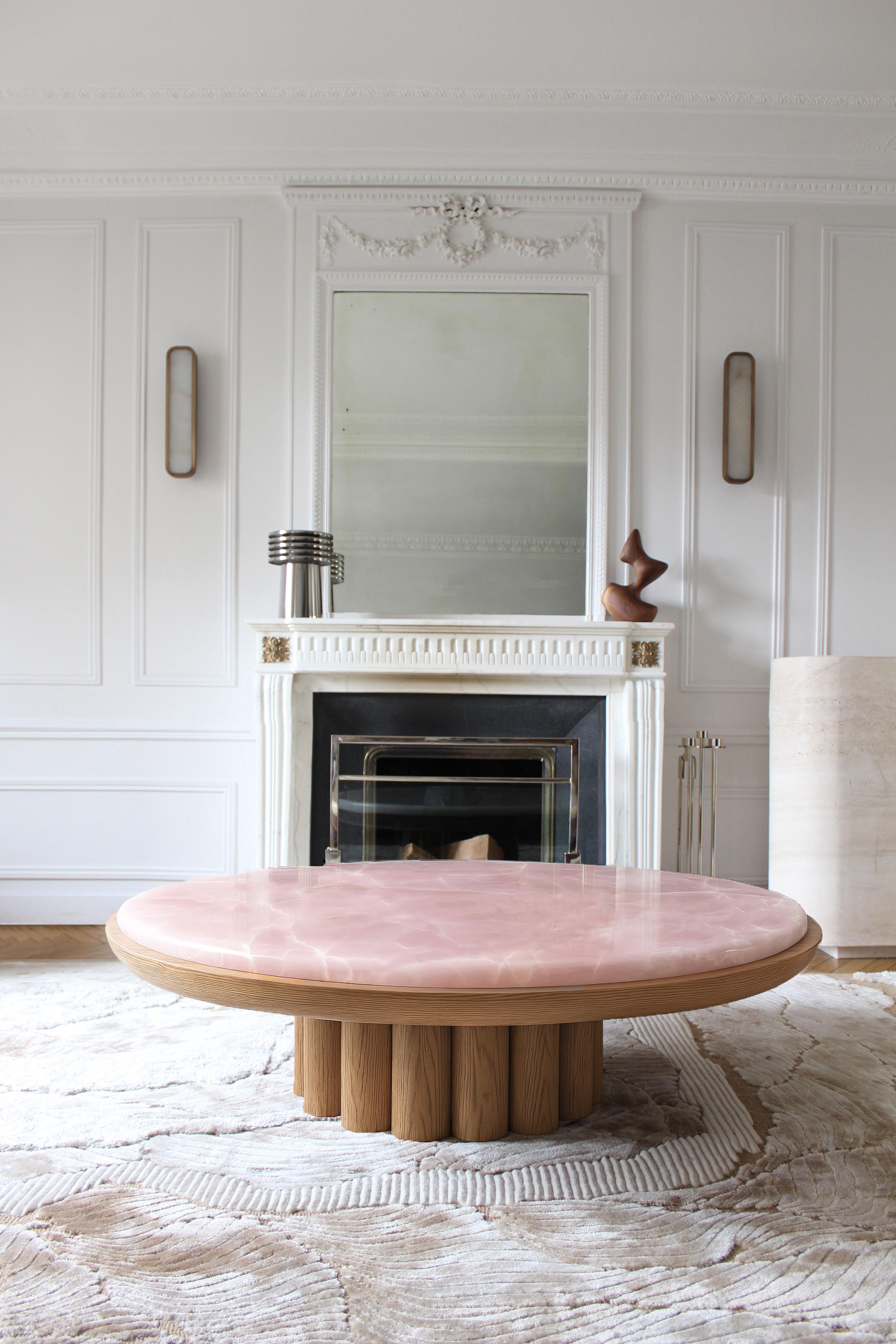 https://a.1stdibscdn.com/edoni-coffee-table-oak-and-pink-onyx-top-for-sale-picture-4/f_103802/f_481936221767629794928/edoni_chene_onyx_rose_master.jpeg