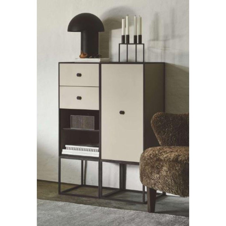 https://a.1stdibscdn.com/35-white-frame-sideboard-with-1-drawer-by-lassen-for-sale-picture-8/f_12192/f_329536021677250833659/eeeeeee_master.jpg?width=768