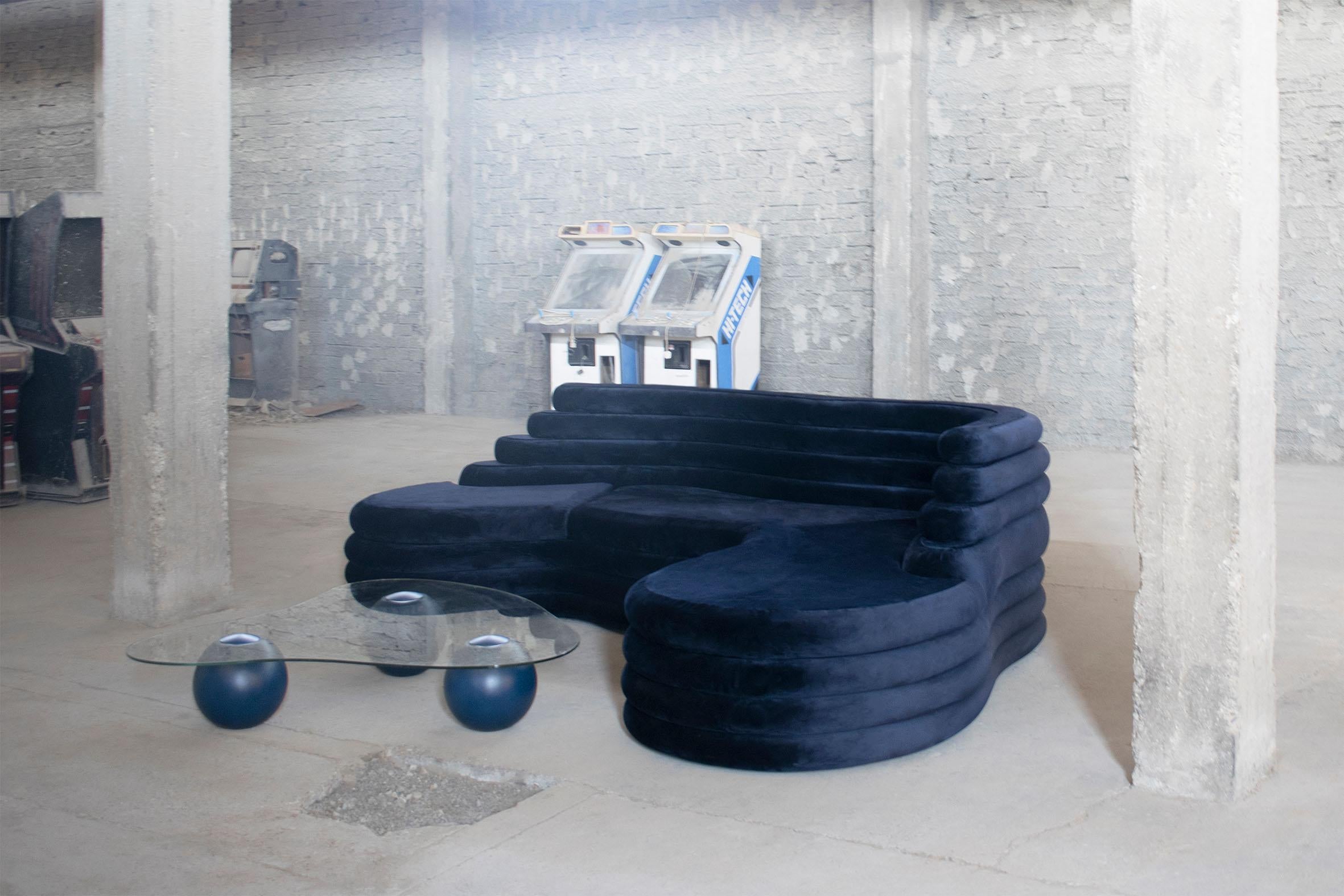 https://a.1stdibscdn.com/embryo-sofa-by-studio-christinekalia-for-sale-picture-4/f_12192/f_337956321681415185573/embryo_landscape_0001_DSC_0022_b_master.jpg