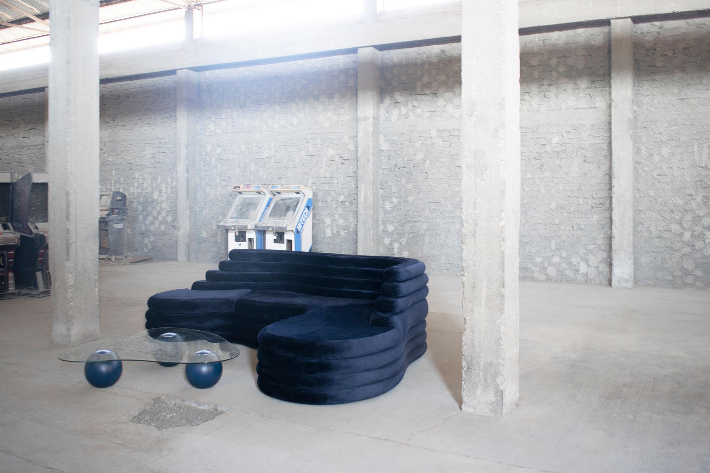 https://a.1stdibscdn.com/embryo-sofa-by-studio-christinekalia-for-sale-picture-2/f_12192/f_337956321681415184209/embryo_landscape_0002_DSC_0022_master.jpg