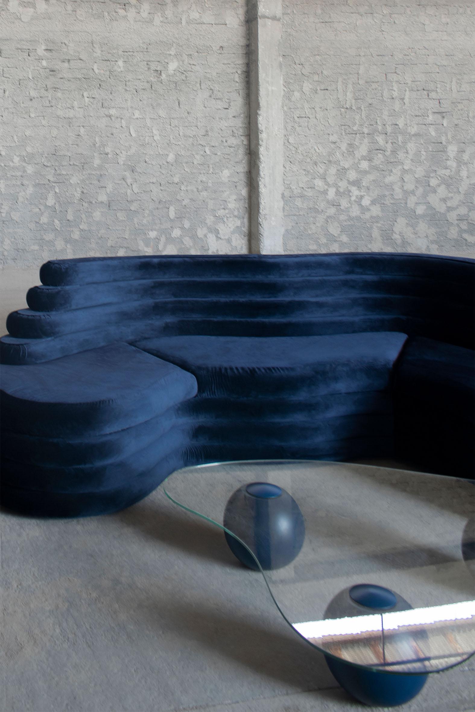 https://a.1stdibscdn.com/embryo-sofa-by-studio-christinekalia-for-sale-picture-9/f_12192/f_337956321681415189235/embryo_portrait_0003_DSC_0006_b_master.jpg