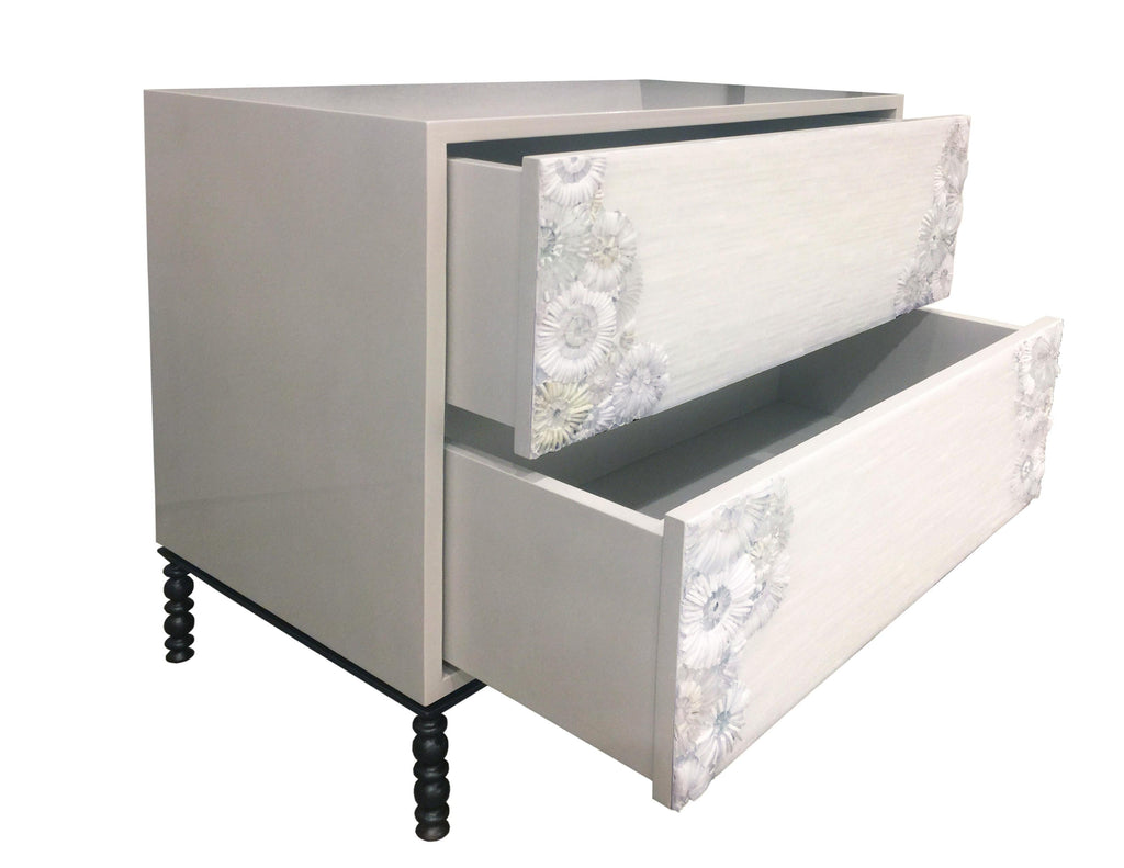https://a.1stdibscdn.com/customizable-white-blossom-glass-mosaic-nightstand-w-metal-base-by-ercole-home-for-sale-picture-3/f_42371/f_140137221552591227630/ercole_blossom_ns2_32x18x28_side_master.jpg