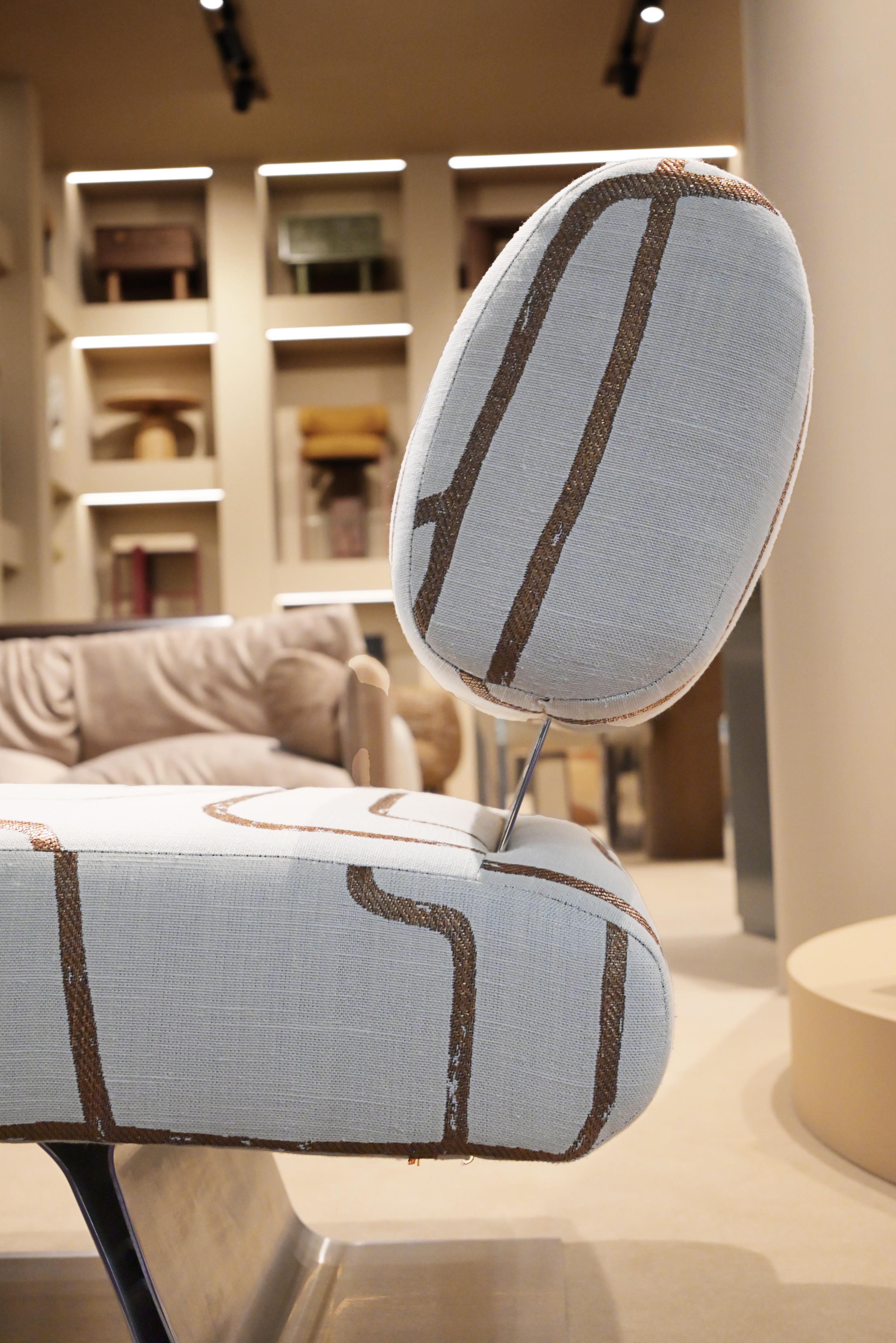 https://a.1stdibscdn.com/eris-armchair-upholstered-in-promenade-004-by-collector-for-sale-picture-3/f_53522/f_487766121770896807206/eris_maison_collector_master.jpg