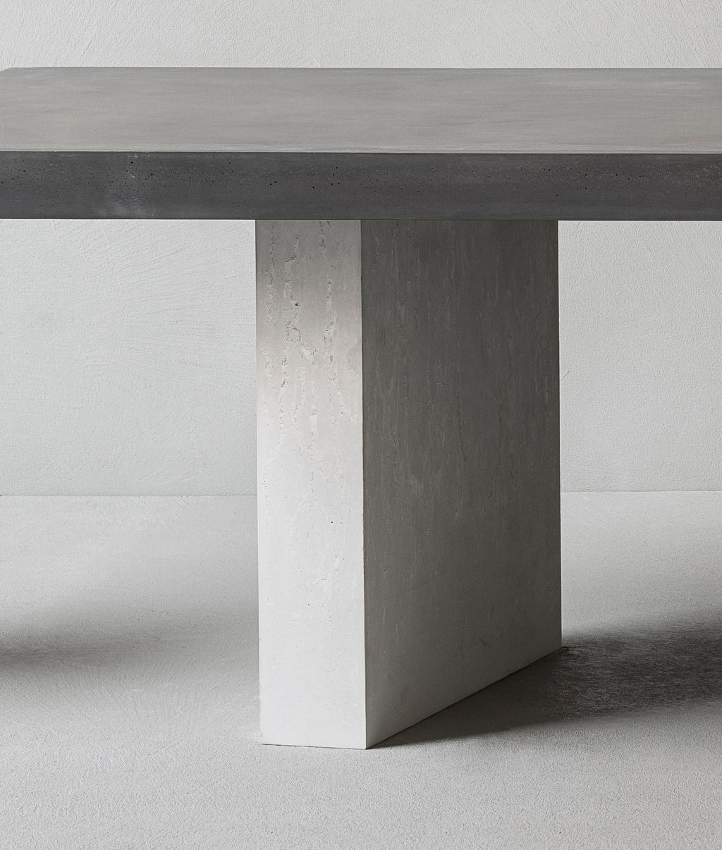 https://a.1stdibscdn.com/euclide-concrete-table-for-sale-picture-3/f_38941/f_126561121541969826798/euclide_particolare_1_master.jpg