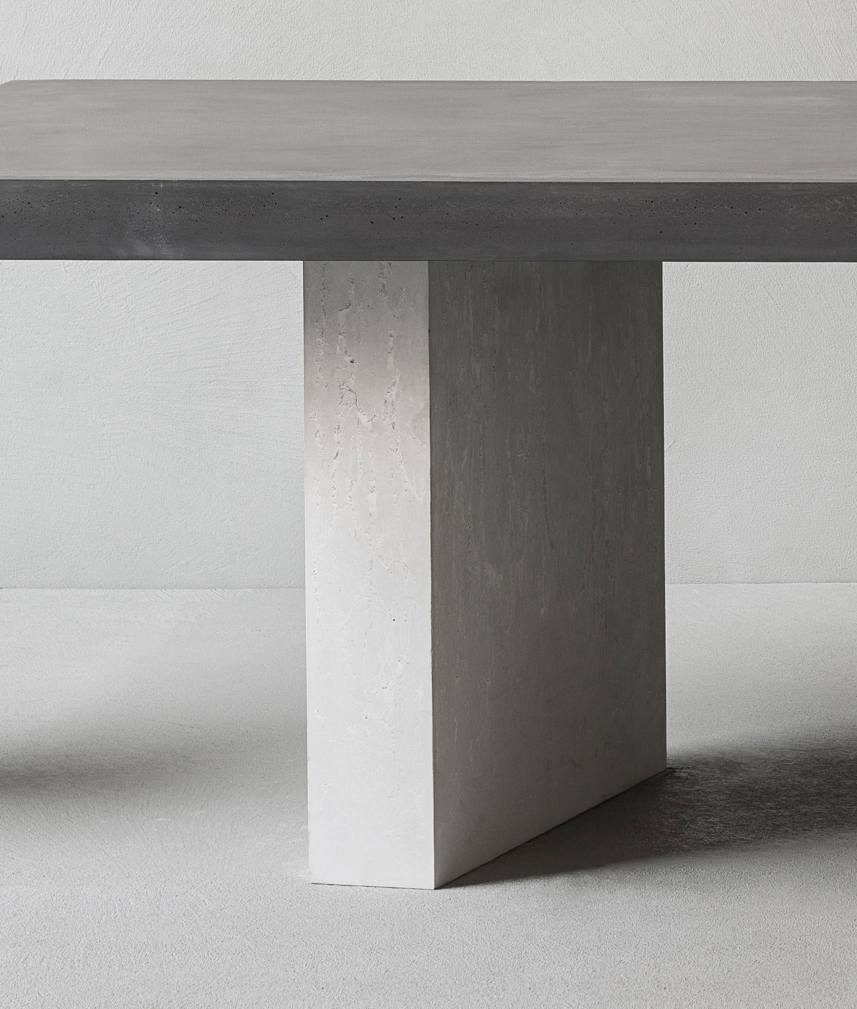 https://a.1stdibscdn.com/euclide-concrete-table-for-sale-picture-3/f_38941/f_126561121541969826798/euclide_particolare_1_master.jpg