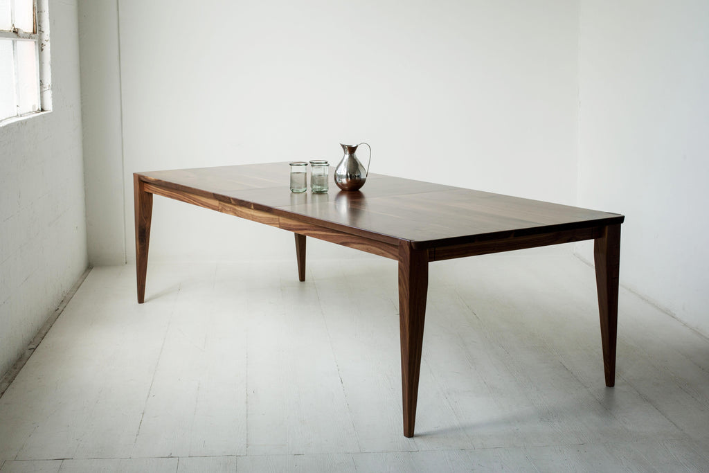 https://a.1stdibscdn.com/oslo-extension-dining-table-in-walnut-by-studio-moe-for-sale/f_51932/1584046759790/extension_table_6_master.jpg