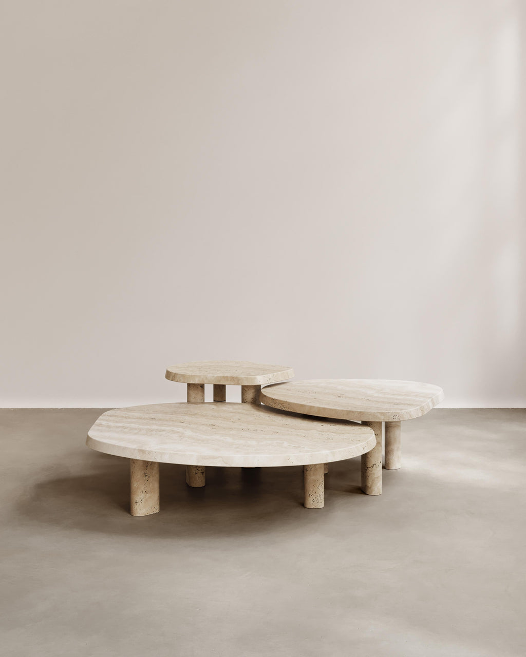https://a.1stdibscdn.com/paloma-editions-constantin-coffee-table-navona-travertine-for-sale-picture-2/f_106592/f_470351221760419042117/f1_navona_5__master.jpg