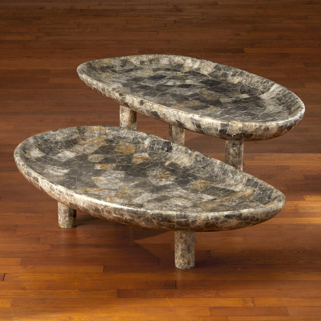 https://a.1stdibscdn.com/staggered-coffee-tables-in-rock-crystal-studio-glustin-for-sale-picture-3/f_9680/f_367663421698157201646/f23caf6f_a829_480b_9c83_651abd1bad33_2_t_basse_grises_a_master.jpg