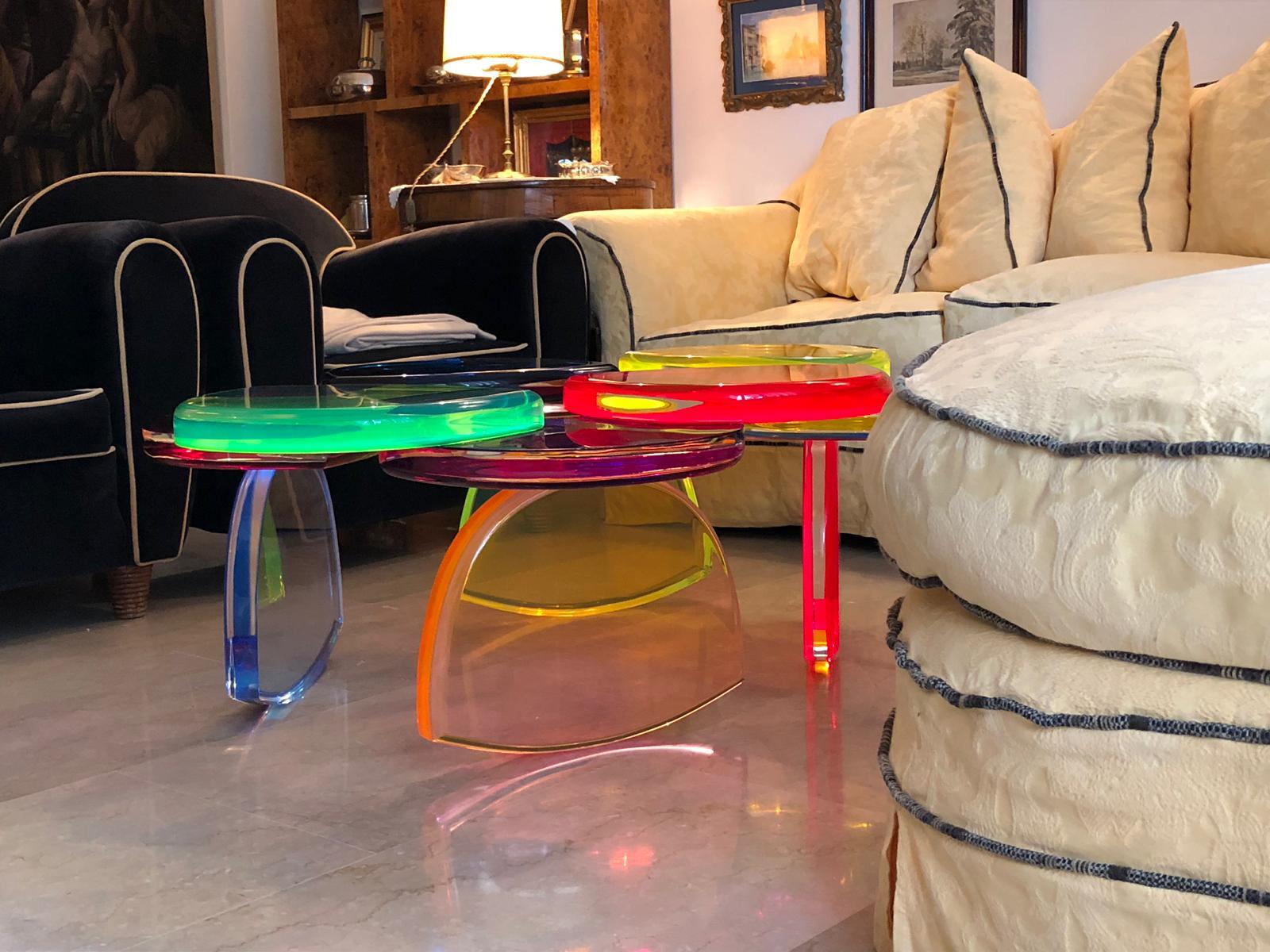 https://a.1stdibscdn.com/coffee-table-bon-bon-model-by-studio-superego-italy-for-sale-picture-9/f_21403/f_369632521699288750375/f5a5cf96_df4a_465a_898b_5fad522e412f_master.JPG