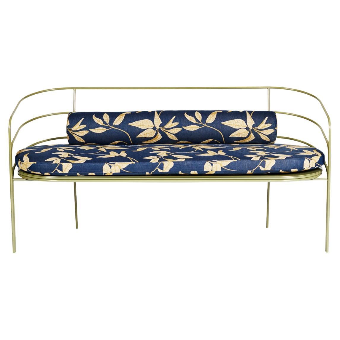 https://a.1stdibscdn.com/indoor-outdoor-steel-framed-demille-sofa-in-modern-regency-style-by-laun-for-sale/f_37133/f_161567511643826967546/f_16156751_1643826967785_bg_processed.jpg