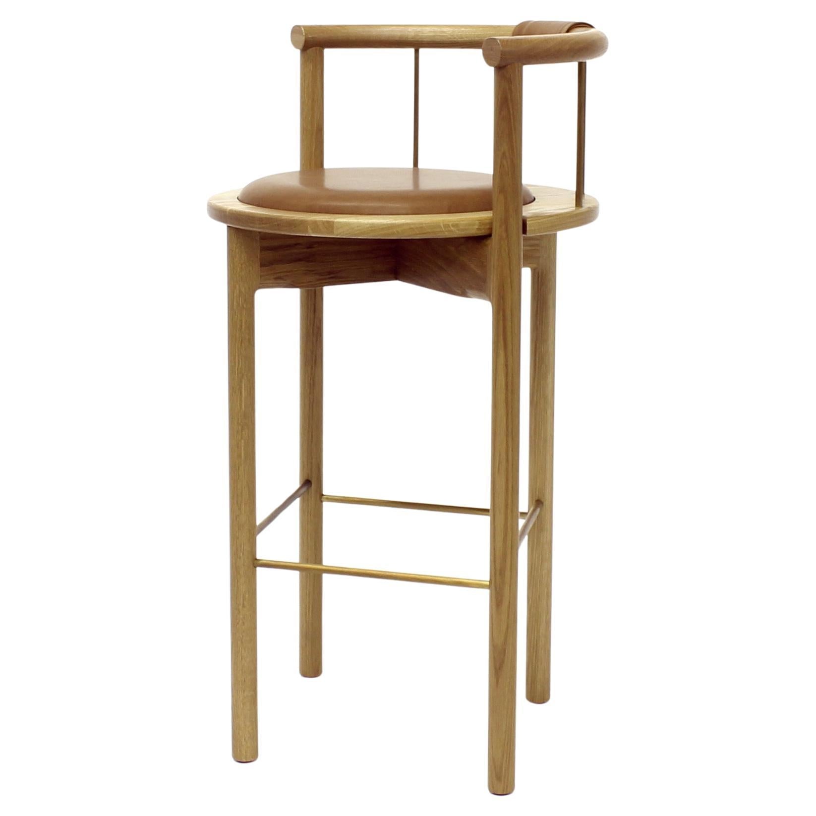 https://a.1stdibscdn.com/lloyd-modern-barrel-back-solid-wood-bar-or-counter-stool-for-sale/f_25303/f_181598221736450562964/f_18159822_1736450563360_bg_processed.jpg