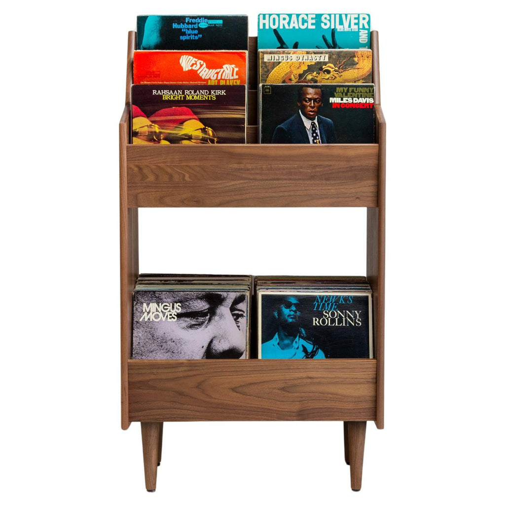 https://a.1stdibscdn.com/2-bay-luxe-record-stand-in-natural-walnut-for-sale/f_27523/f_212911621738617574230/f_21291162_1738617574697_bg_processed.jpg