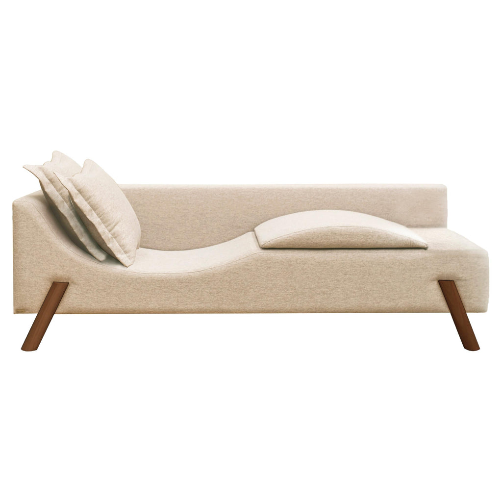 https://a.1stdibscdn.com/flag-couch-chaise-longue-in-natural-linen-and-wood-feet-for-sale/f_56842/f_234755821634822067687/f_23475582_1634822068542_bg_processed.jpg