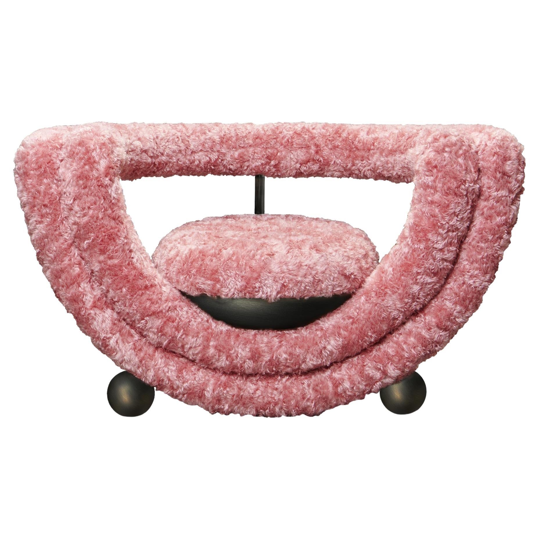 https://a.1stdibscdn.com/kissing-armchair-by-lara-bohinc-in-bronze-metal-and-furry-rose-fabric-in-stock-for-sale/f_19173/f_254440021681991608542/f_25444002_1681991609206_bg_processed.jpg
