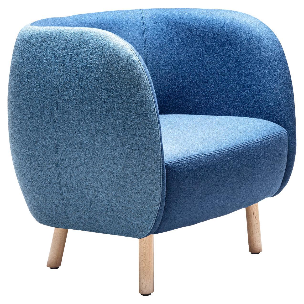 https://a.1stdibscdn.com/mousse-p-light-blue-chair-for-sale/f_17062/f_254485221632497821329/f_25448522_1632497821932_bg_processed.jpg