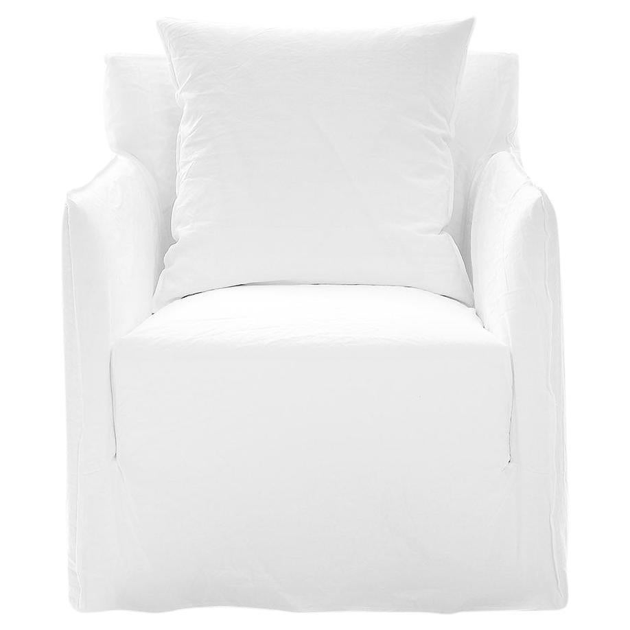 https://a.1stdibscdn.com/gervasoni-ghost-05-armchair-in-white-linen-upholstery-by-paola-navone-for-sale/22569652/f_255889121633412786314/f_25588912_1633412786535_bg_processed.jpg
