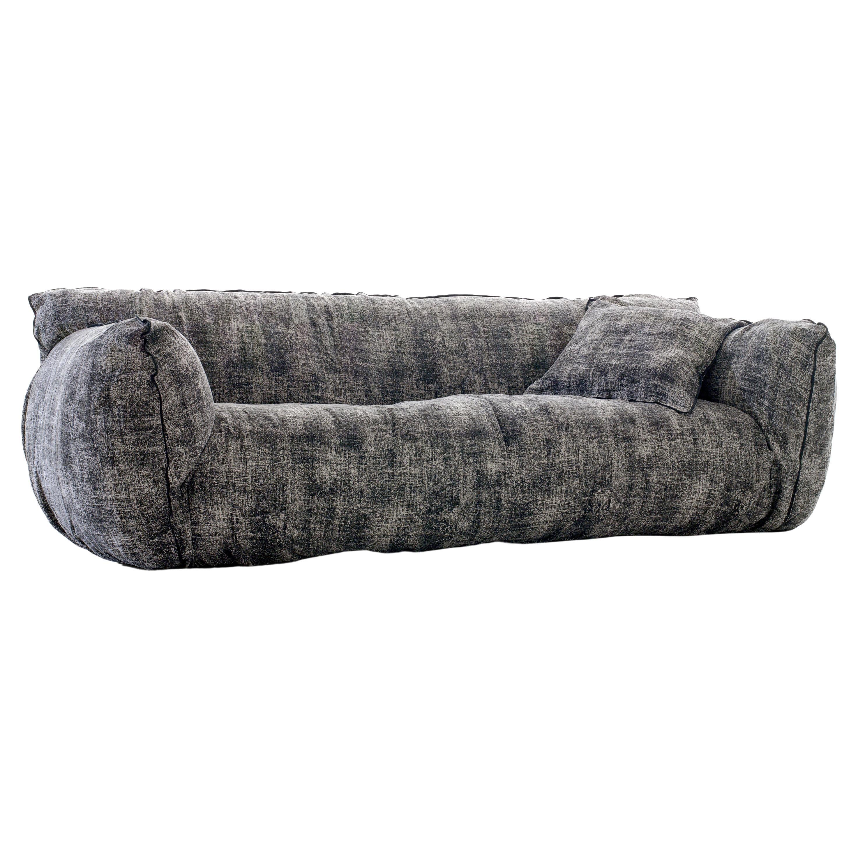 https://a.1stdibscdn.com/gervasoni-nuvola-10-sofa-in-straight-seal-upholstery-by-paola-navone-for-sale/22569652/f_255975021633441537860/f_25597502_1633441539401_bg_processed.jpg