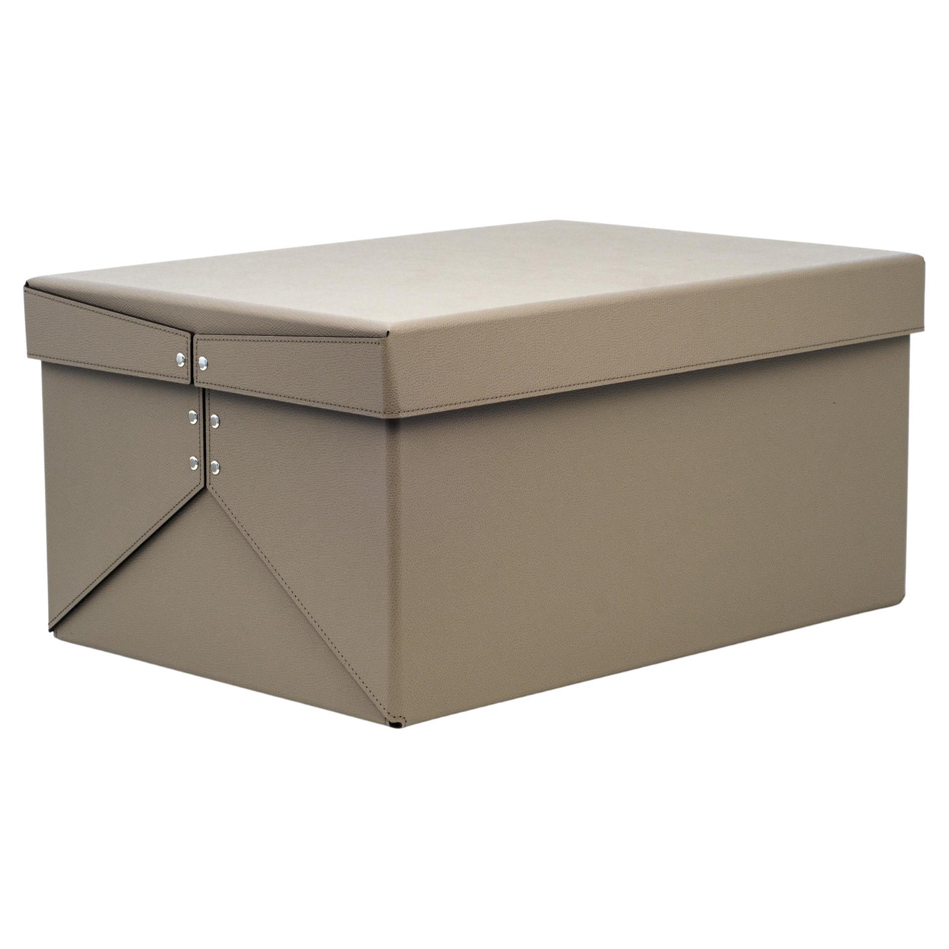 https://a.1stdibscdn.com/21st-century-leather-origami-box-for-closet-wardrobe-handcrafted-in-italy-for-sale/f_59351/f_259940021636108870430/f_25994002_1636108870979_bg_processed.jpg