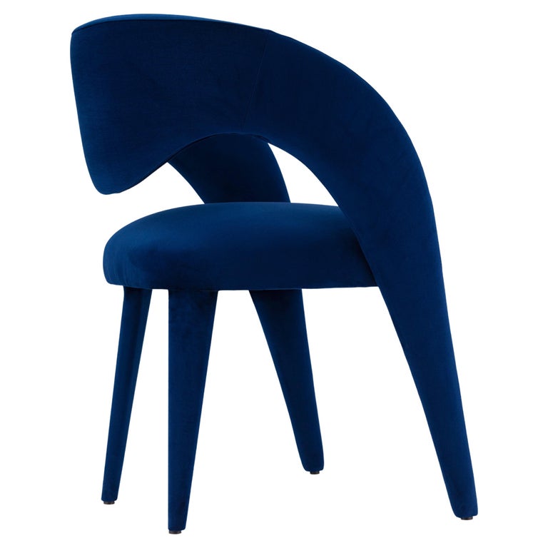 https://a.1stdibscdn.com/21st-century-modern-laurence-chair-with-armrests-velvet-handcrafted-greenapple-for-sale/f_53532/f_260008121636239992860/f_26000812_1636239993906_bg_processed.jpg?width=768