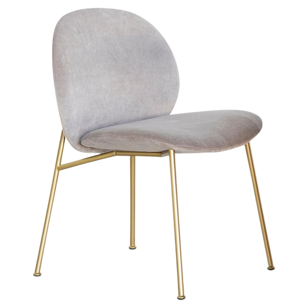 https://a.1stdibscdn.com/ola-chair-in-violet-19-beige-upholstery-with-satin-brass-legs-by-saba-for-sale/22569652/f_265576121639647433320/f_26557612_1639647433732_bg_processed.jpg