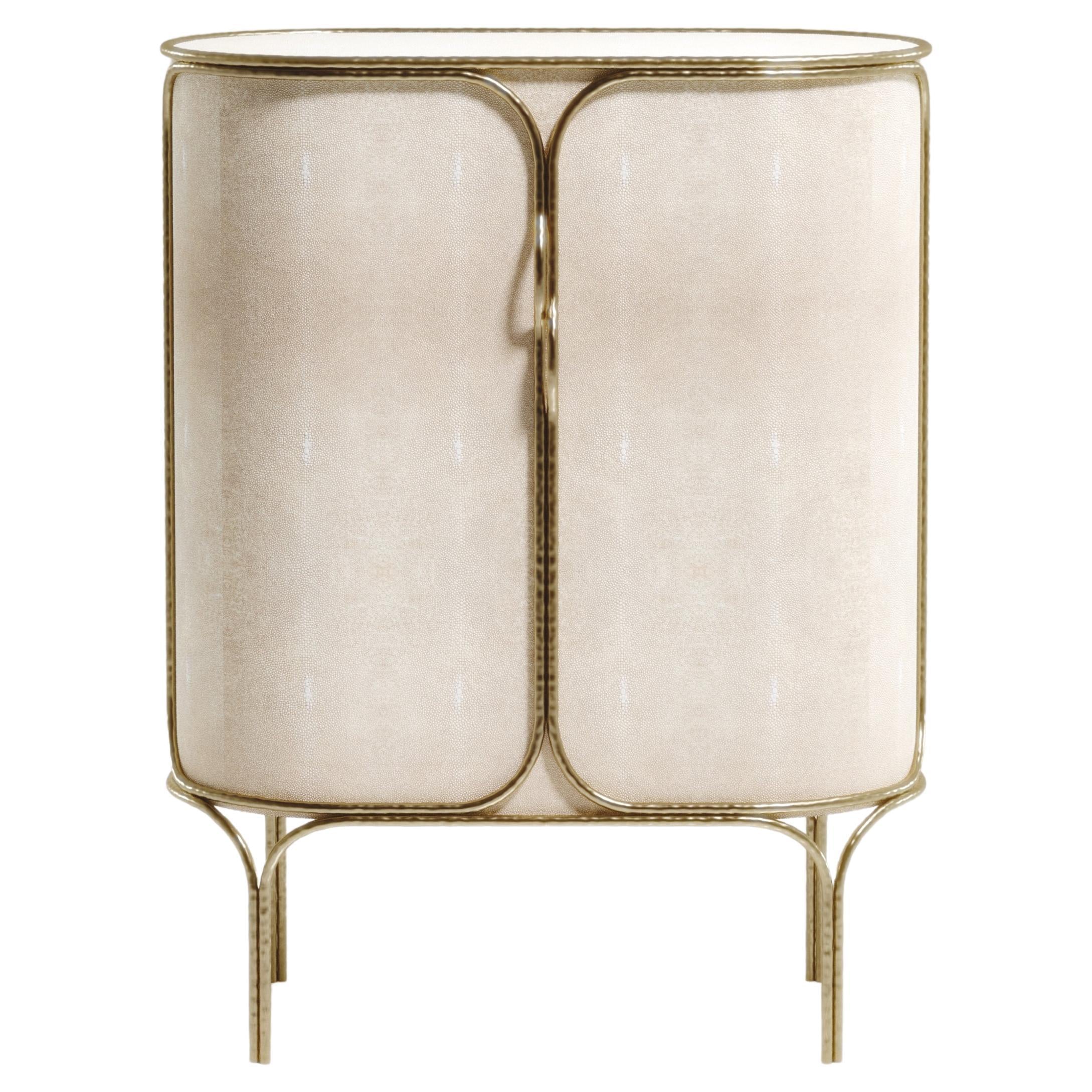 https://a.1stdibscdn.com/shagreen-bar-cabinet-with-bronze-patina-brass-details-by-ry-augousti-for-sale/f_45491/f_267866021641419219741/f_26786602_1641419220601_bg_processed.jpg